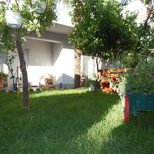 Appartamento & Marinka, Zara